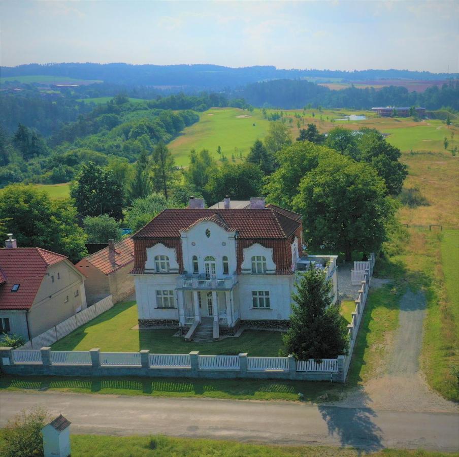 Apartmany Vila Manicka Kacov Экстерьер фото